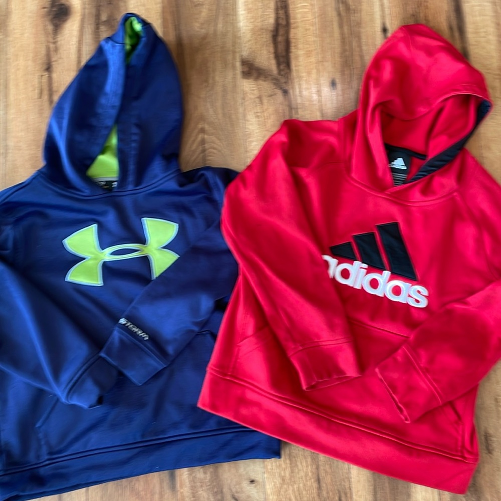 Youth Small Sweatshirt lot